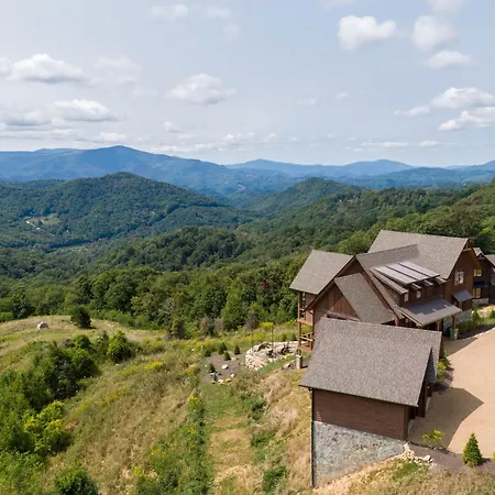 Bear Haven Hideaway At Eagles Nest Villa